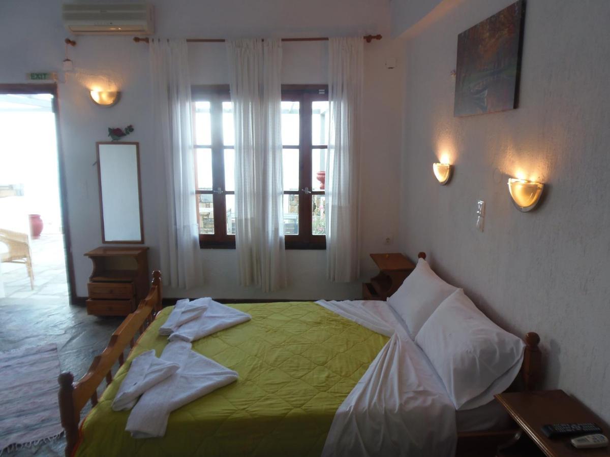 Studios Milos Skopelos-Where The Sea Meets The Sky Exterior foto